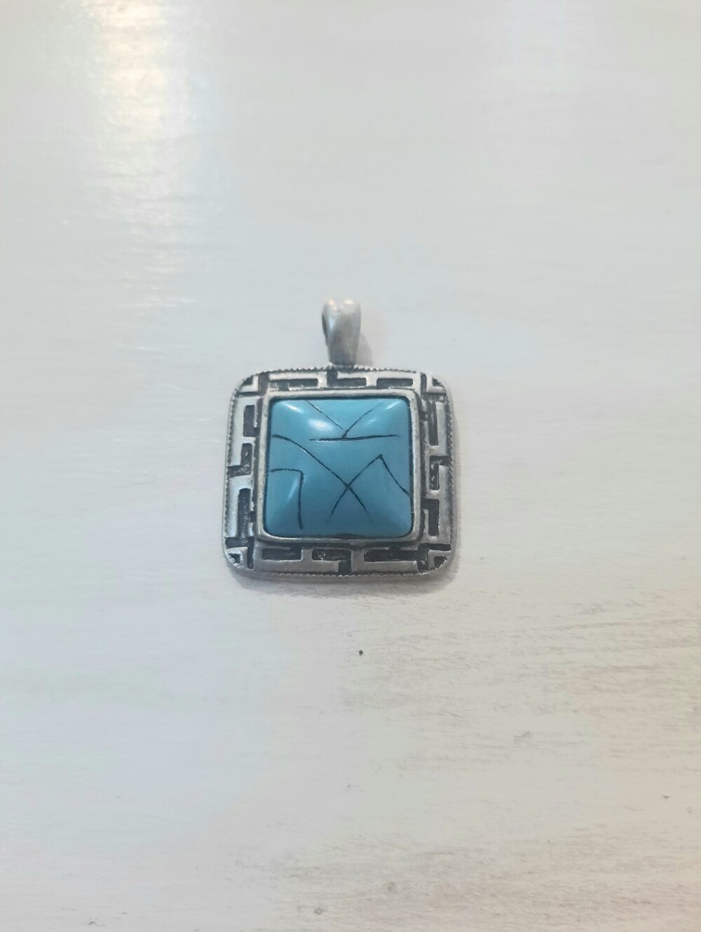 VTG Collectible Turqouise Silver Tone Pendant Geometric Greek Key Border